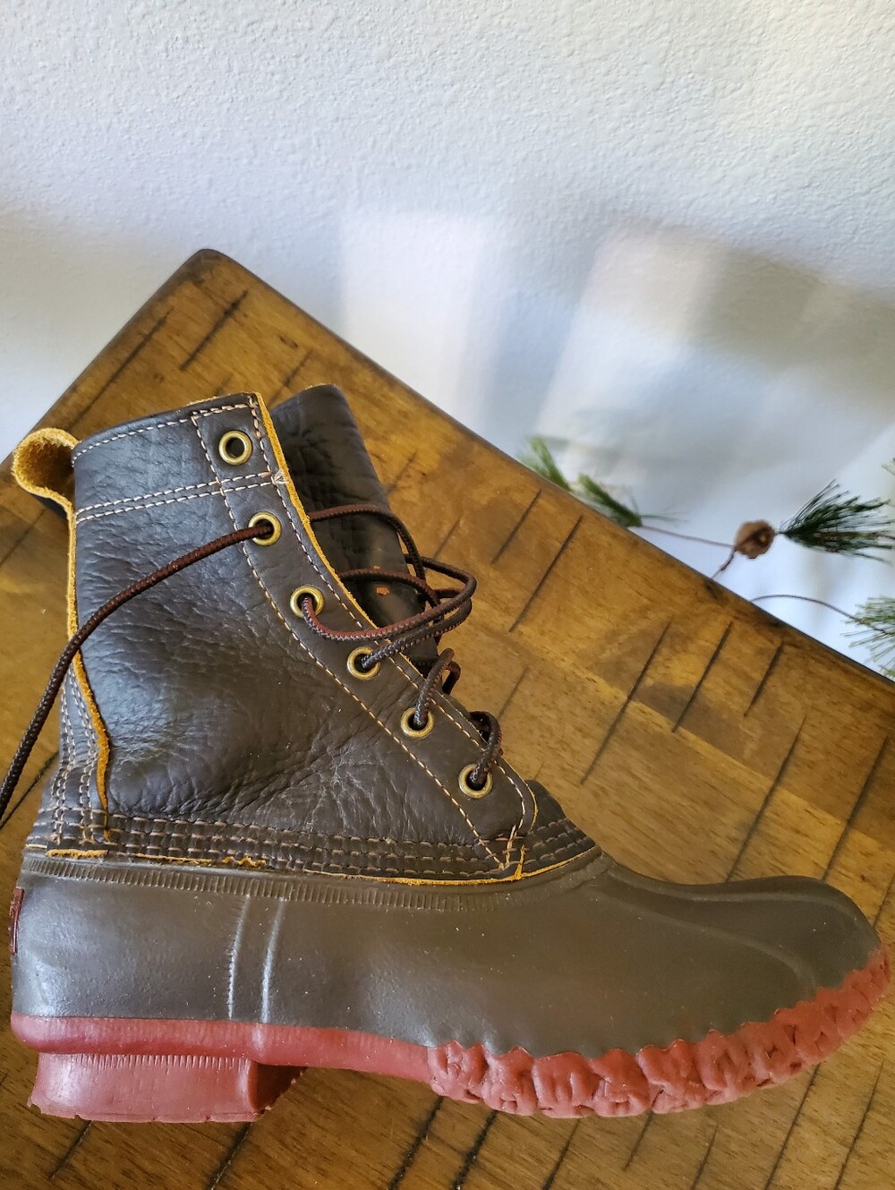 L.L.Bean 8" Bison Leather Duck Boots with Brick Red Rubber Soles Gorpcore Preppy - Picture 12 of 16